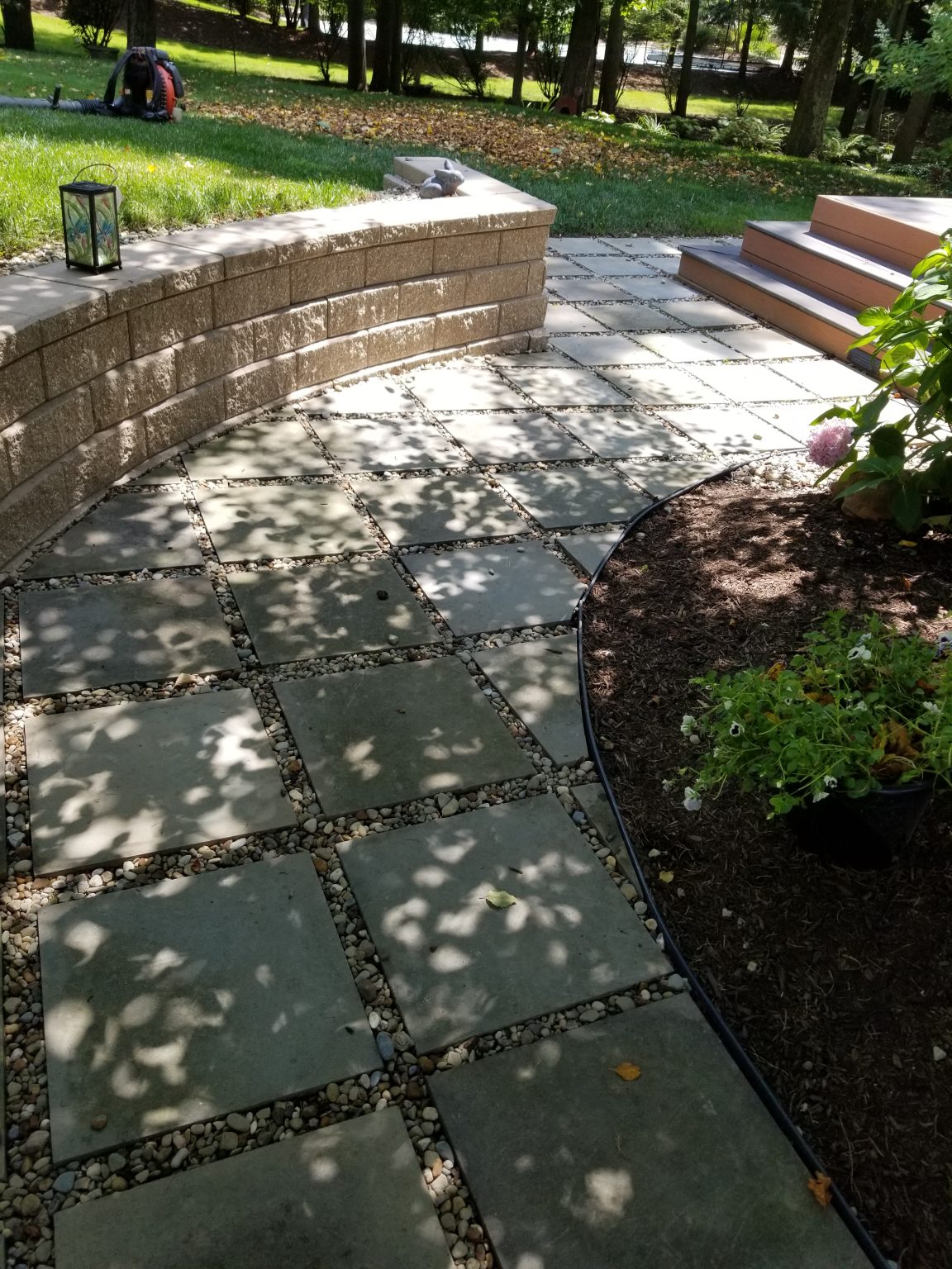 a walkway in Orange Village Ohio using bluestone pavers